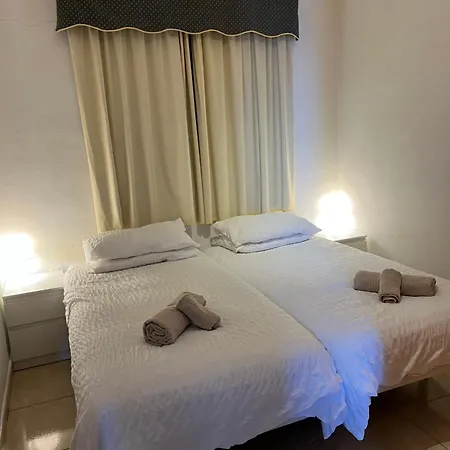 Ocean View Su Eminencia Apartment *