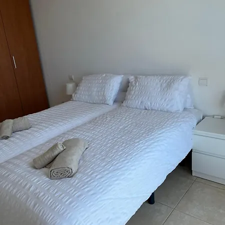 Ocean View Su Eminencia Apartment